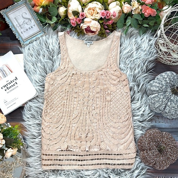 EXPRESS Vintage Y2K Elegant Beige with Metallic gold threaded crochet Top - Picture 5 of 9